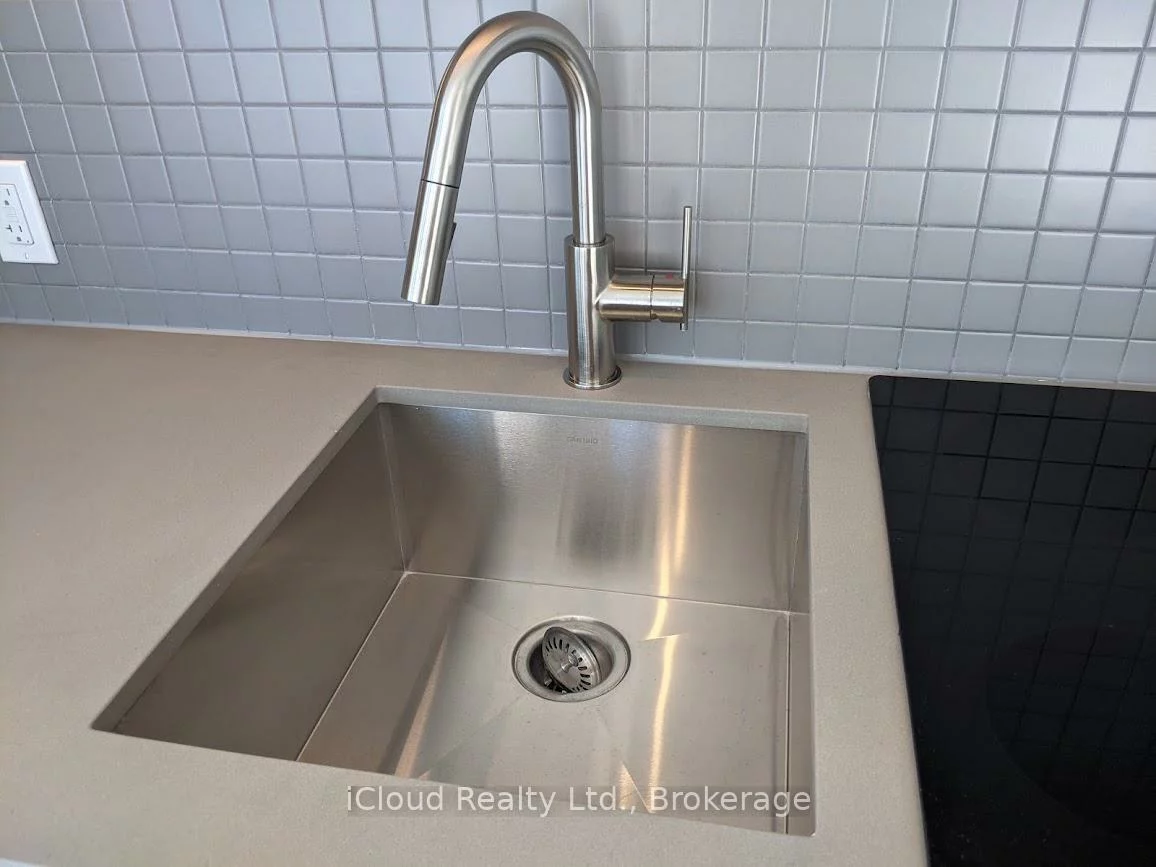 950, Portage, Vaughan Corporate Centre, Vaughan