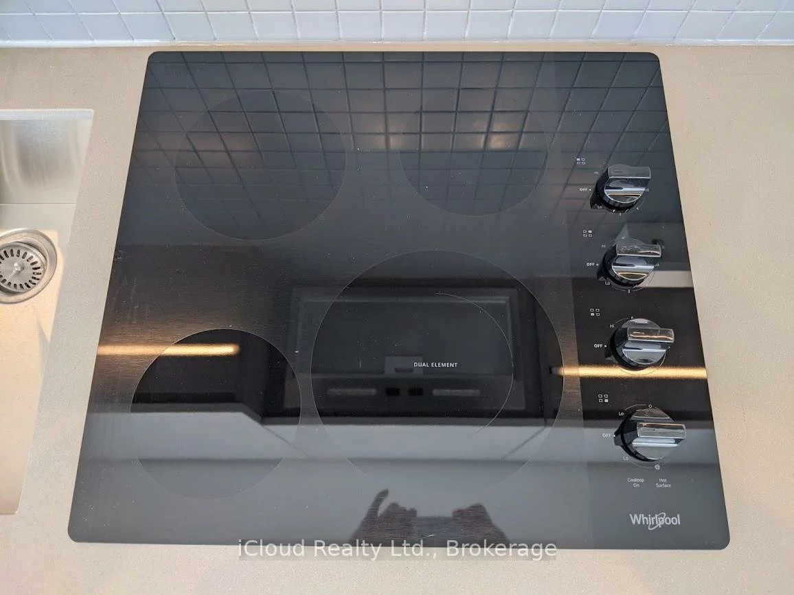 950, Portage, Vaughan Corporate Centre, Vaughan