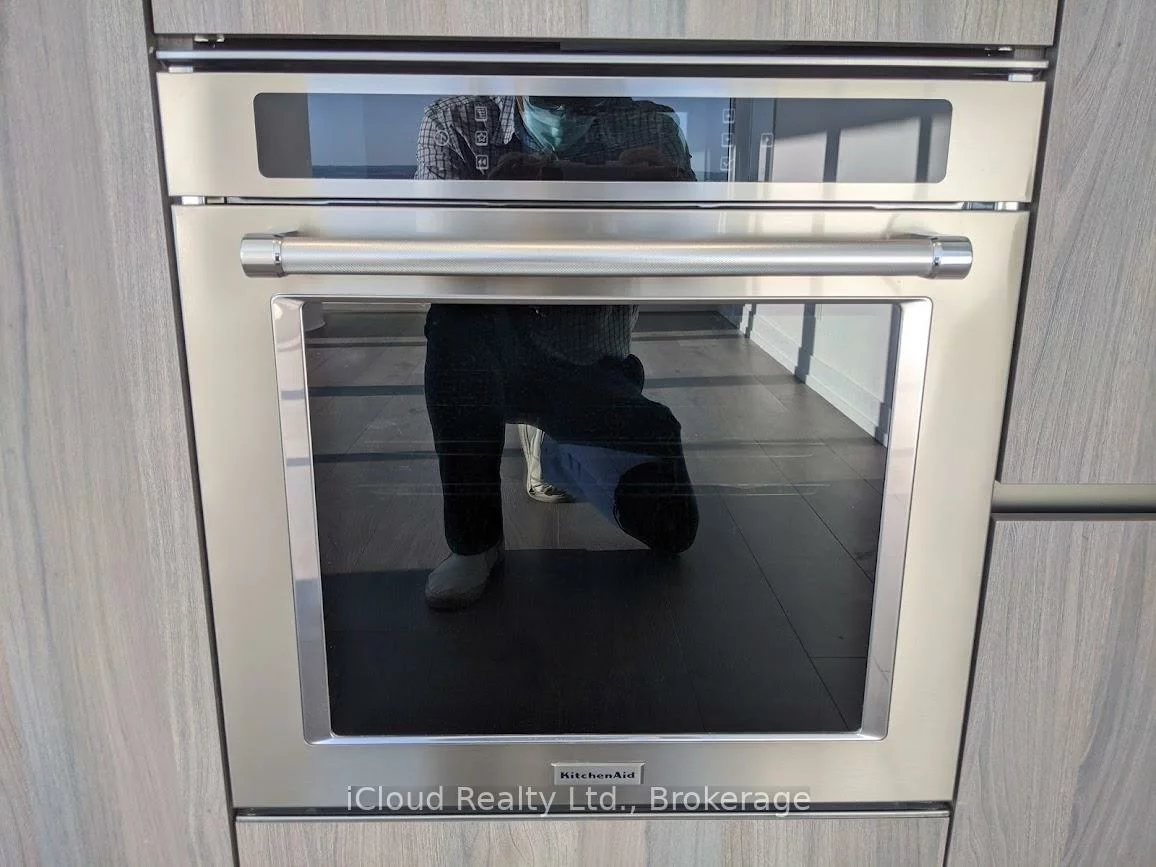 950, Portage, Vaughan Corporate Centre, Vaughan