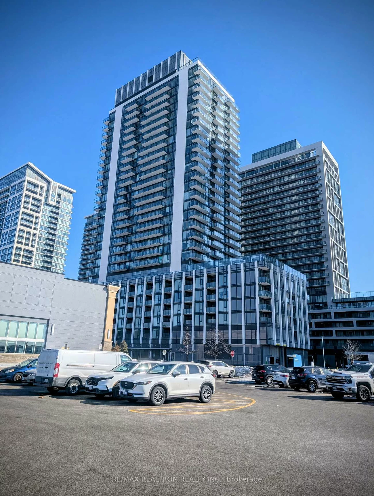 27, Korda, Vellore Village, Vaughan