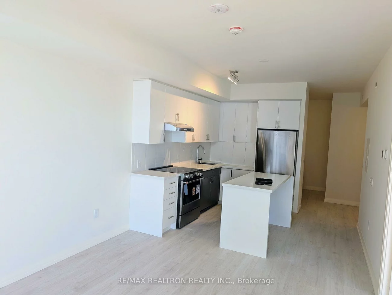 27, Korda, Vellore Village, Vaughan