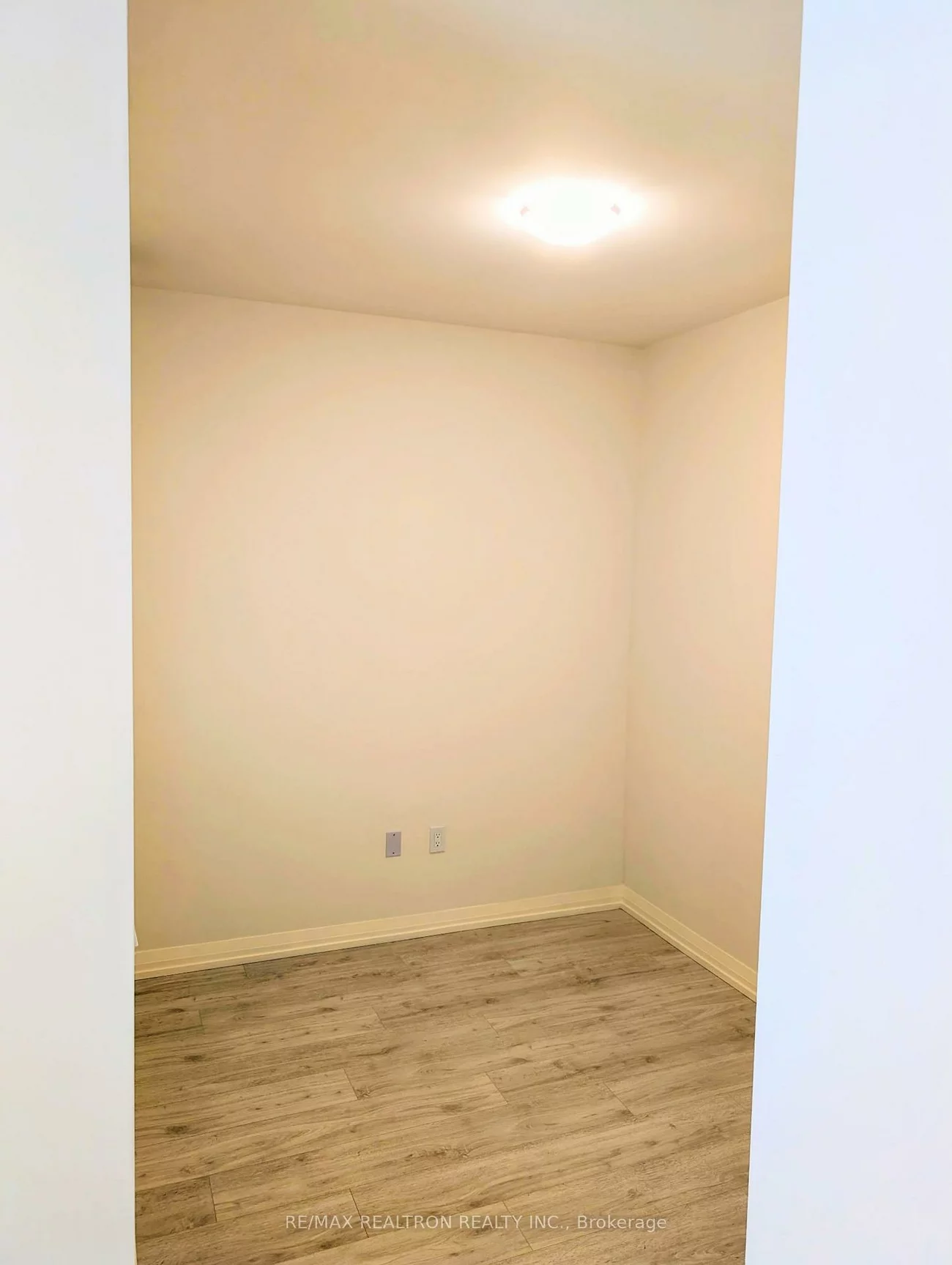 27, Korda, Vellore Village, Vaughan