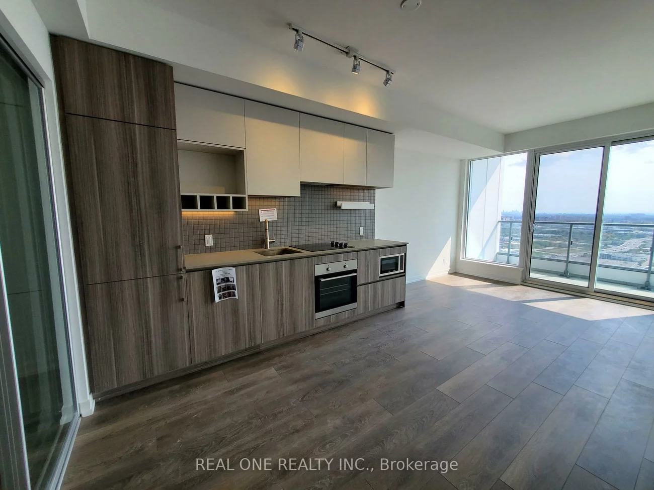 5, Buttermill, Vaughan Corporate Centre, Vaughan