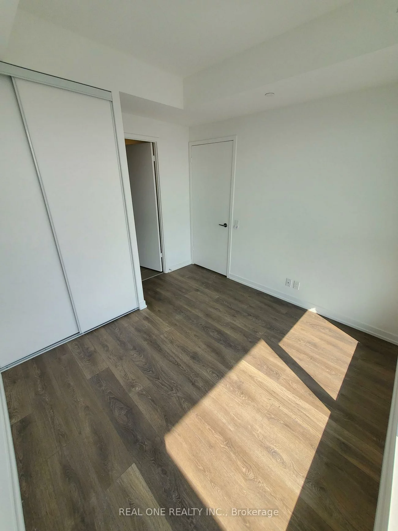 5, Buttermill, Vaughan Corporate Centre, Vaughan