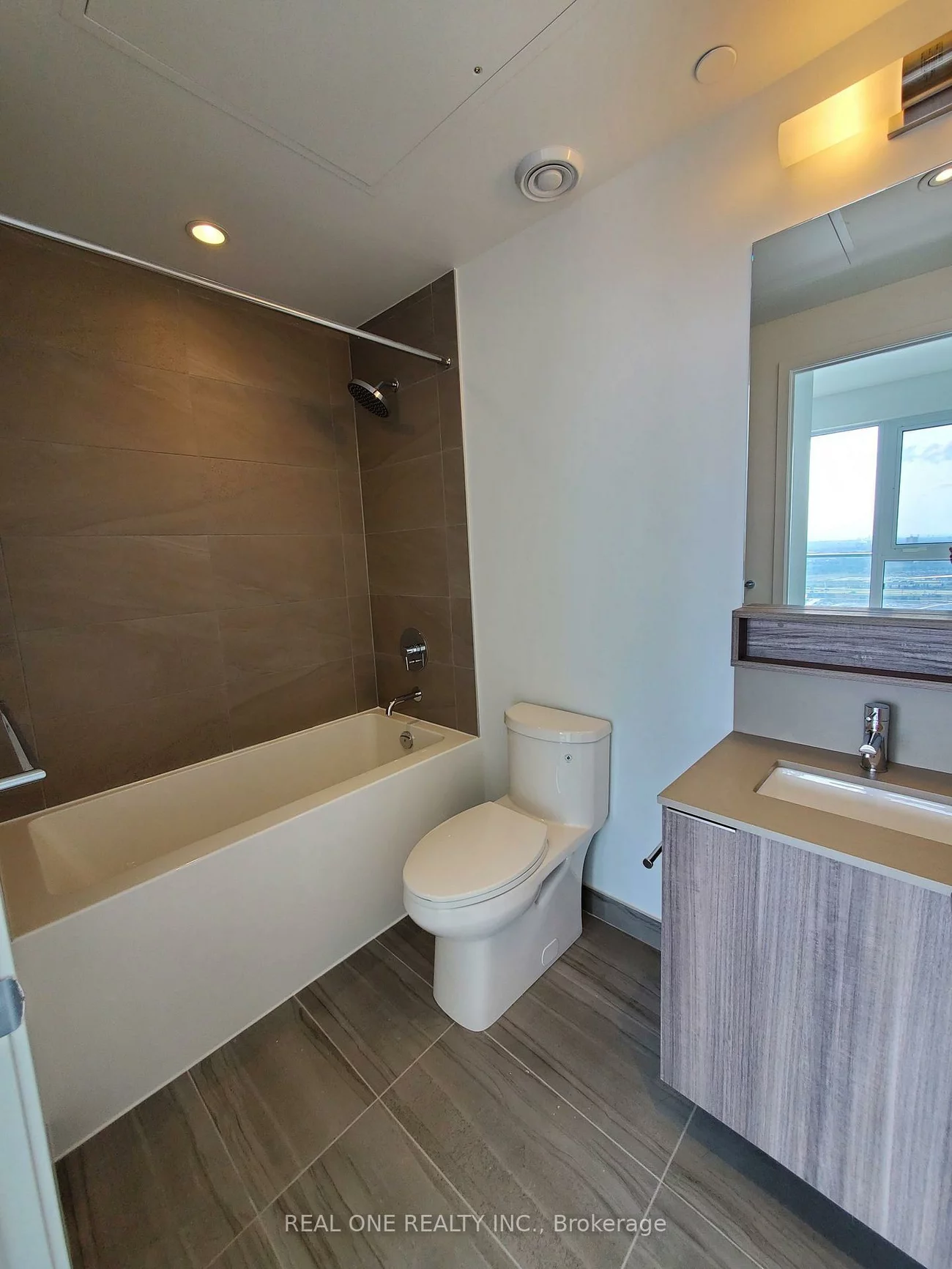 5, Buttermill, Vaughan Corporate Centre, Vaughan