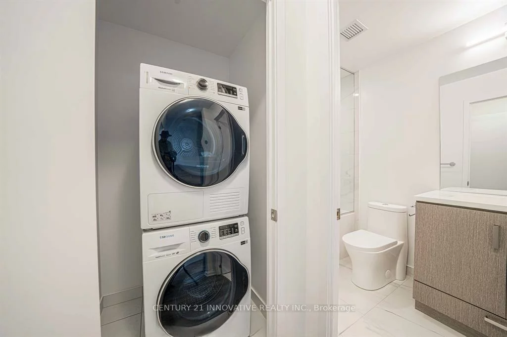 10, Honeycrisp, Vaughan Corporate Centre, Vaughan