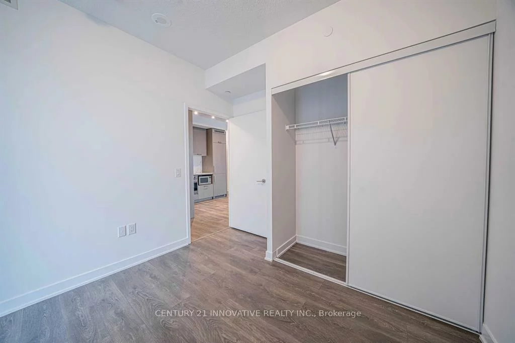 10, Honeycrisp, Vaughan Corporate Centre, Vaughan