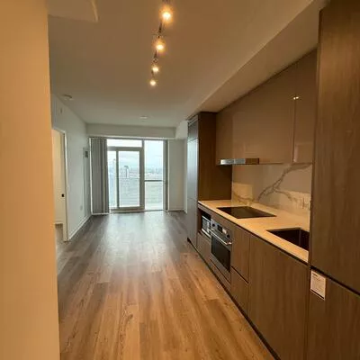 28, Interchange, Vaughan Corporate Centre, Vaughan