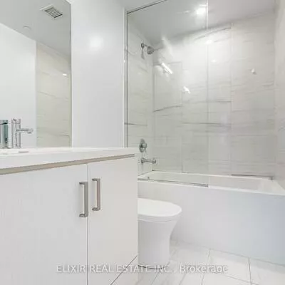 60, Honeycrisp, Vaughan Corporate Centre, Vaughan