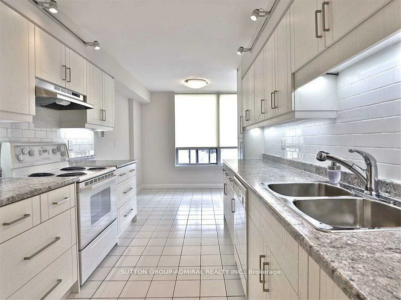 120, Promenade, Brownridge, Vaughan