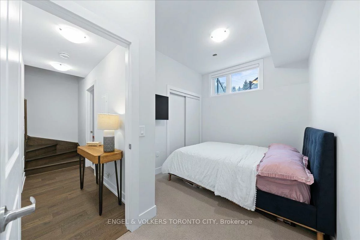 9560, Islington, Sonoma Heights, Vaughan