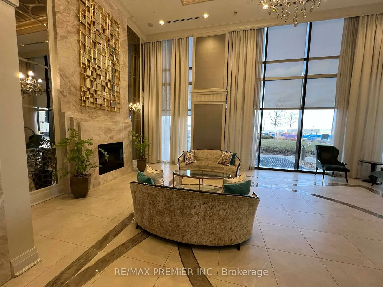 9085, Jane, Concord, Vaughan