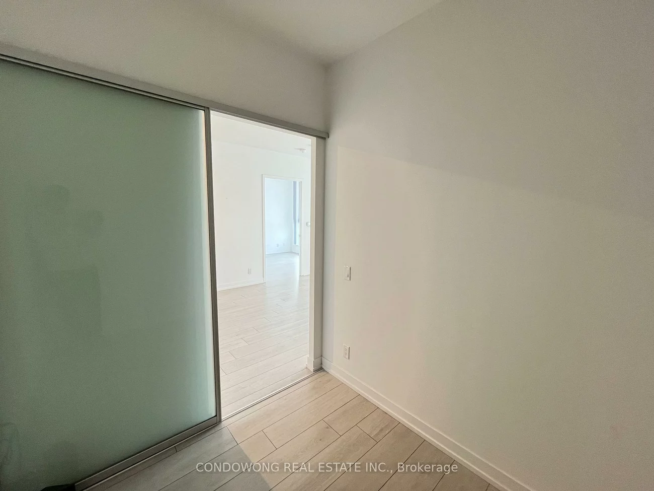 898, Portage, Vaughan Corporate Centre, Vaughan