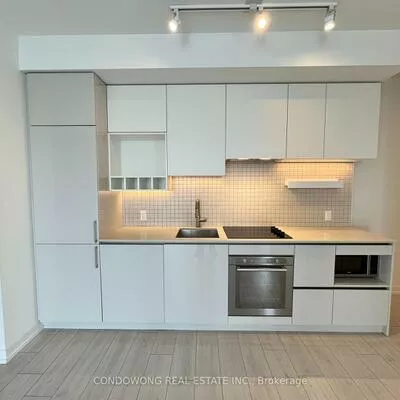 898, Portage, Vaughan Corporate Centre, Vaughan