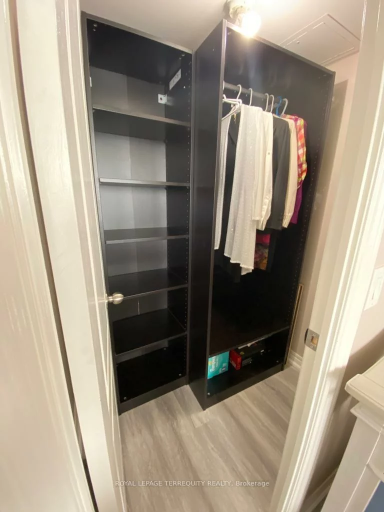 60, Disera, Beverley Glen, Vaughan