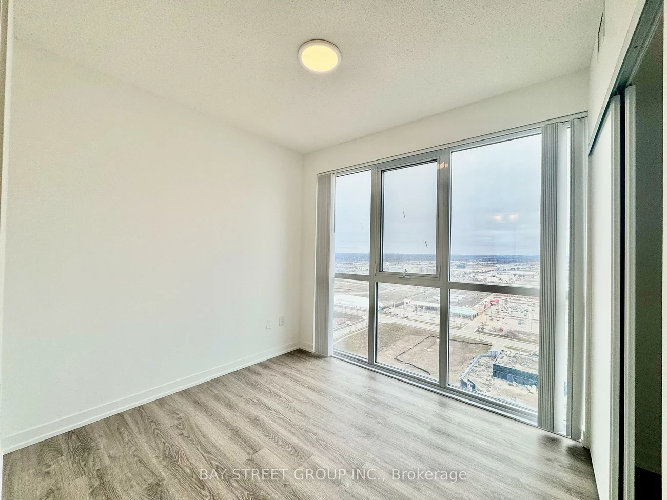 8, Interchange, Vaughan Corporate Centre, Vaughan