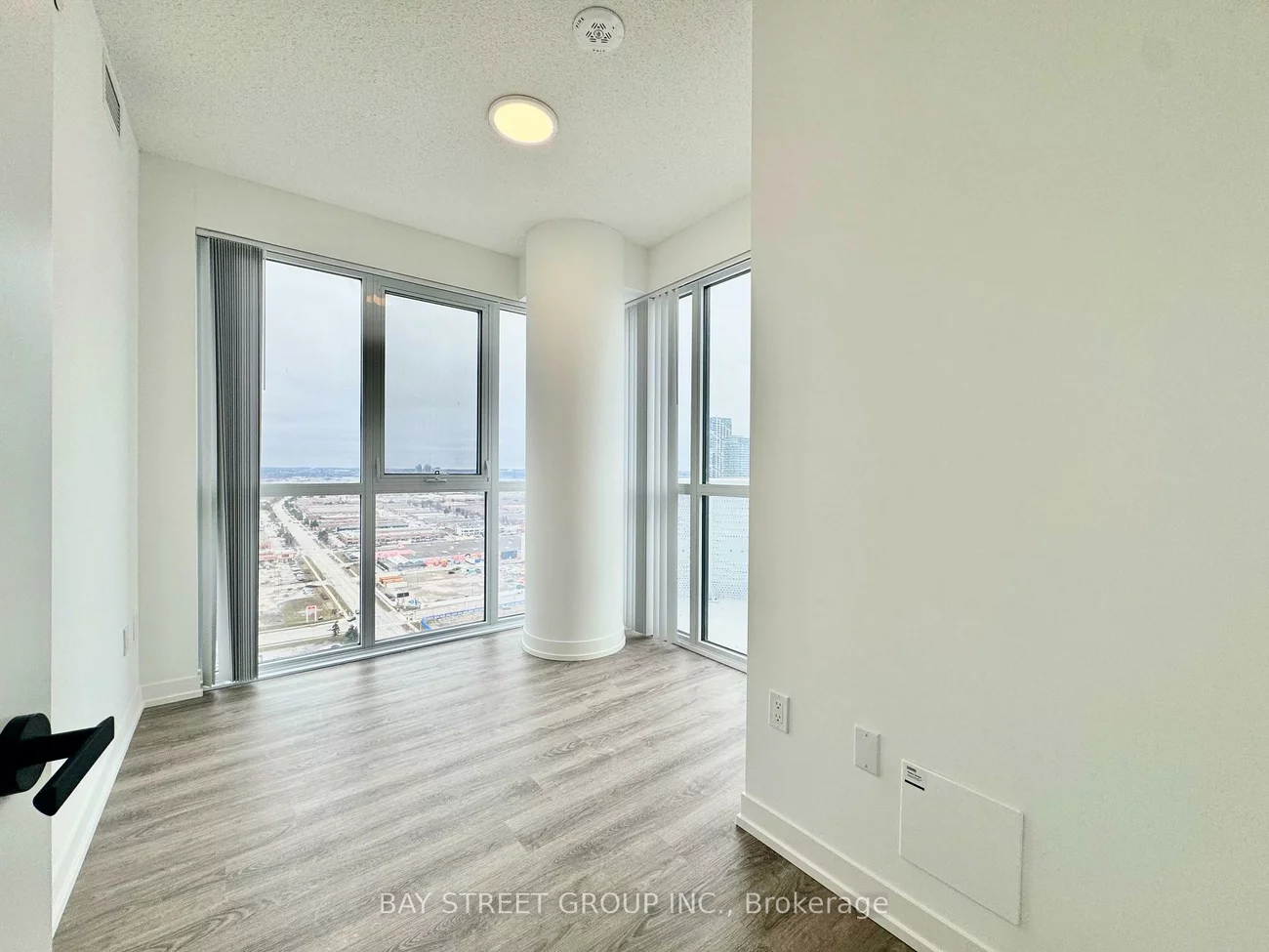 8, Interchange, Vaughan Corporate Centre, Vaughan