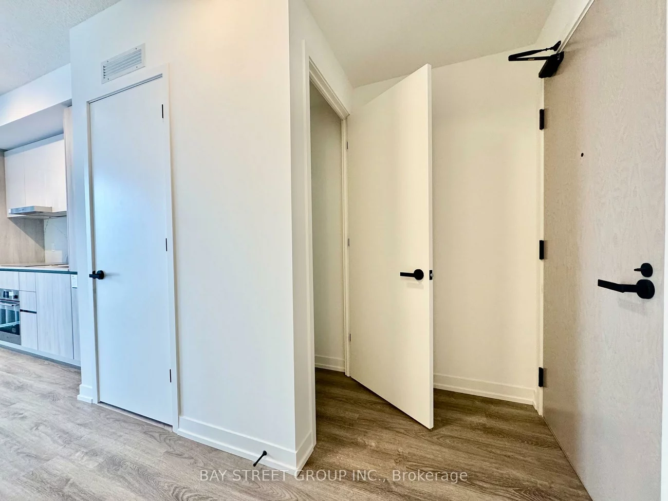 8, Interchange, Vaughan Corporate Centre, Vaughan