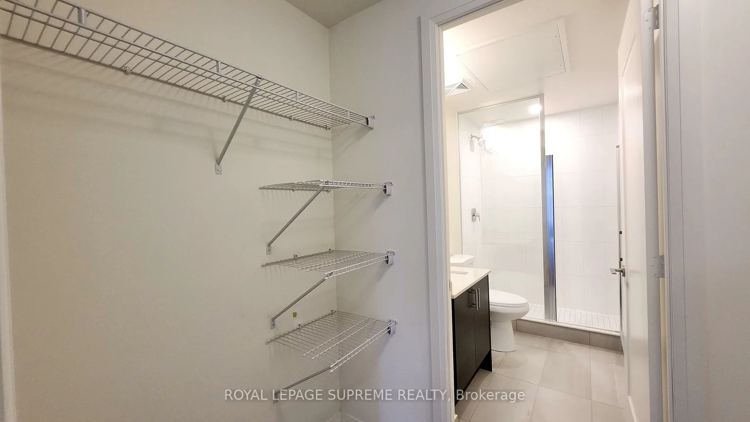 8960, Jane, Vellore Village, Vaughan