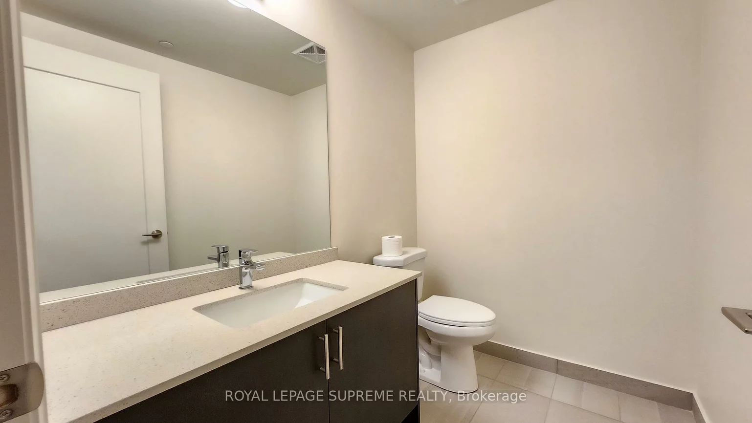 8960, Jane, Vellore Village, Vaughan