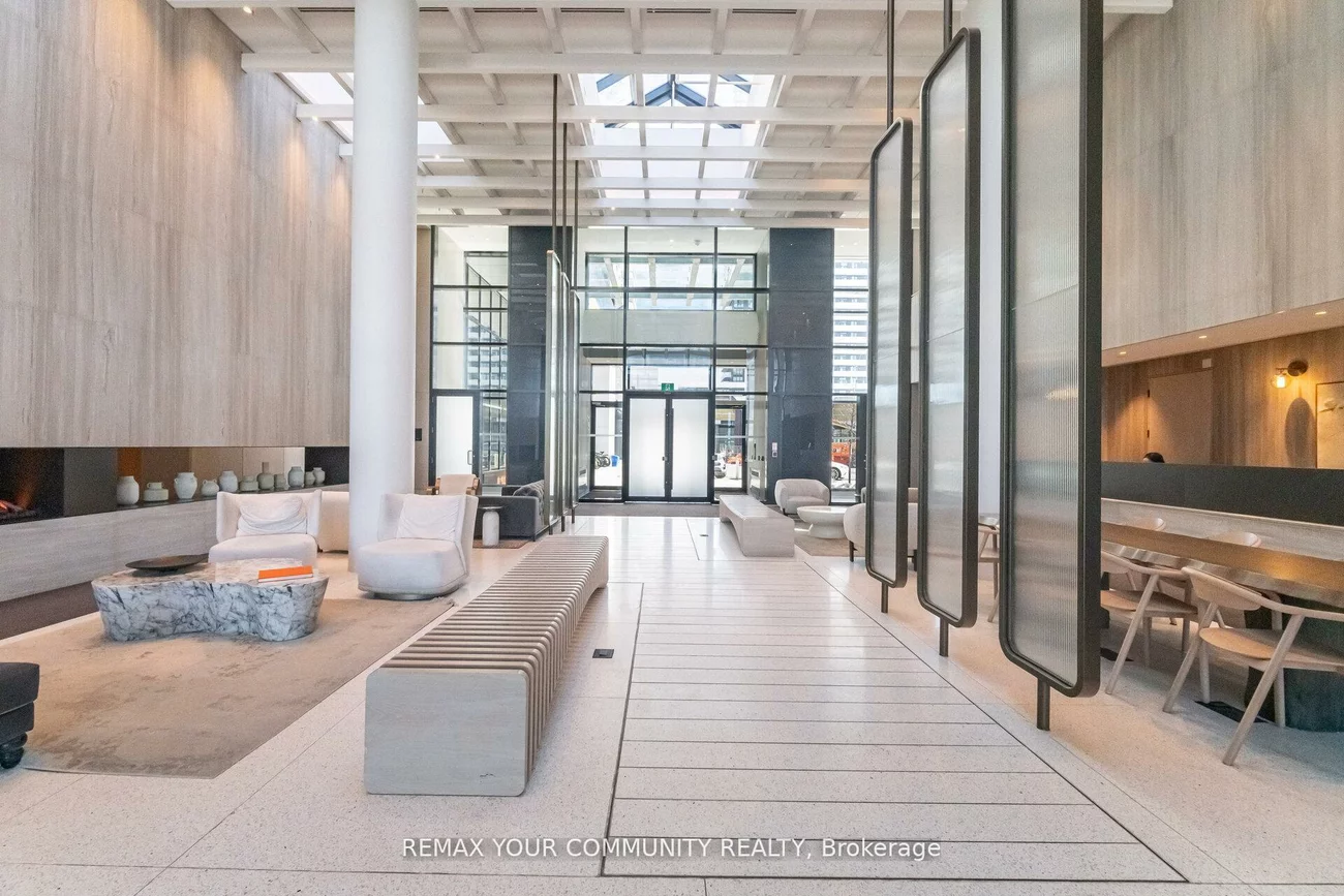 195, Commerce, Vaughan Corporate Centre, Vaughan