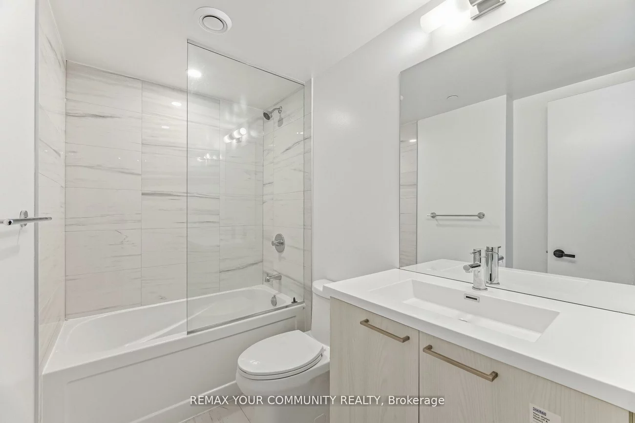 195, Commerce, Vaughan Corporate Centre, Vaughan