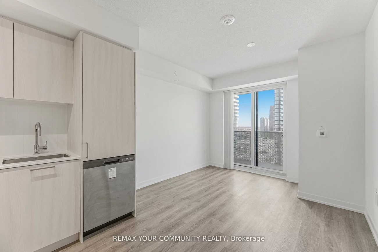 195, Commerce, Vaughan Corporate Centre, Vaughan