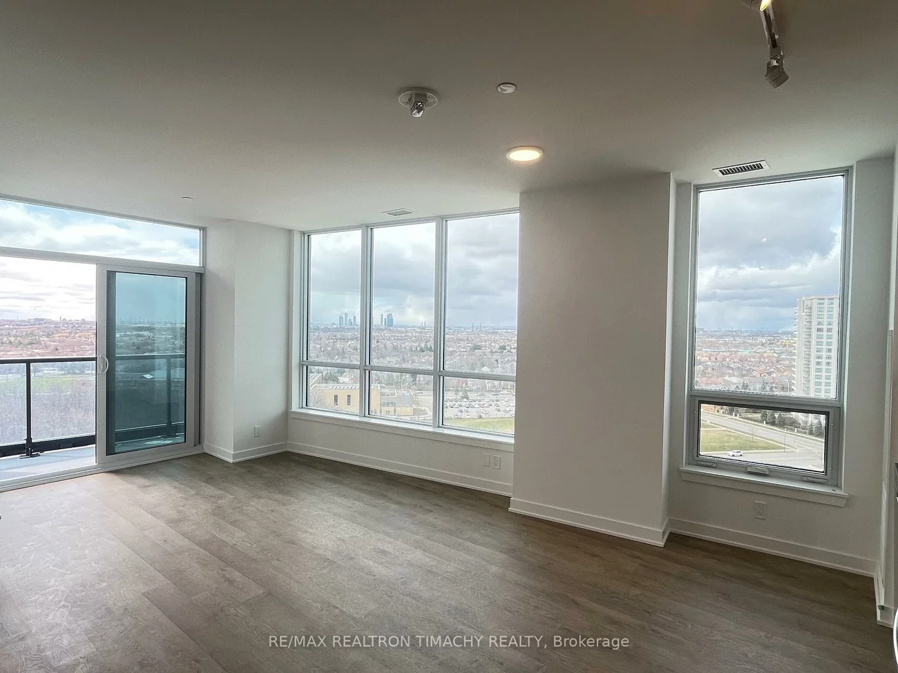 30, Upper Mall, Brownridge, Vaughan