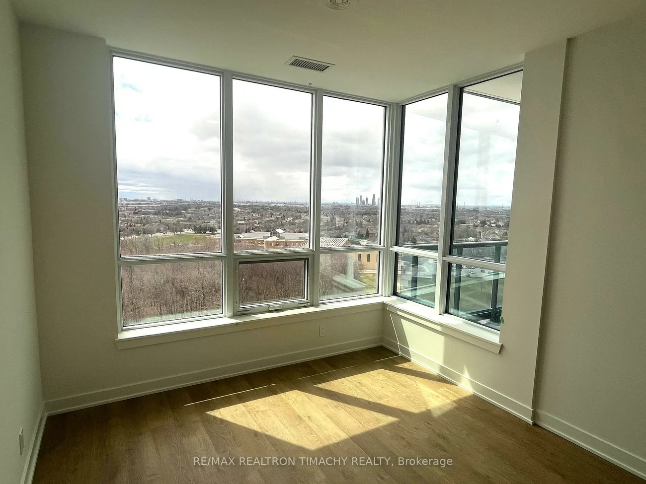 30, Upper Mall, Brownridge, Vaughan