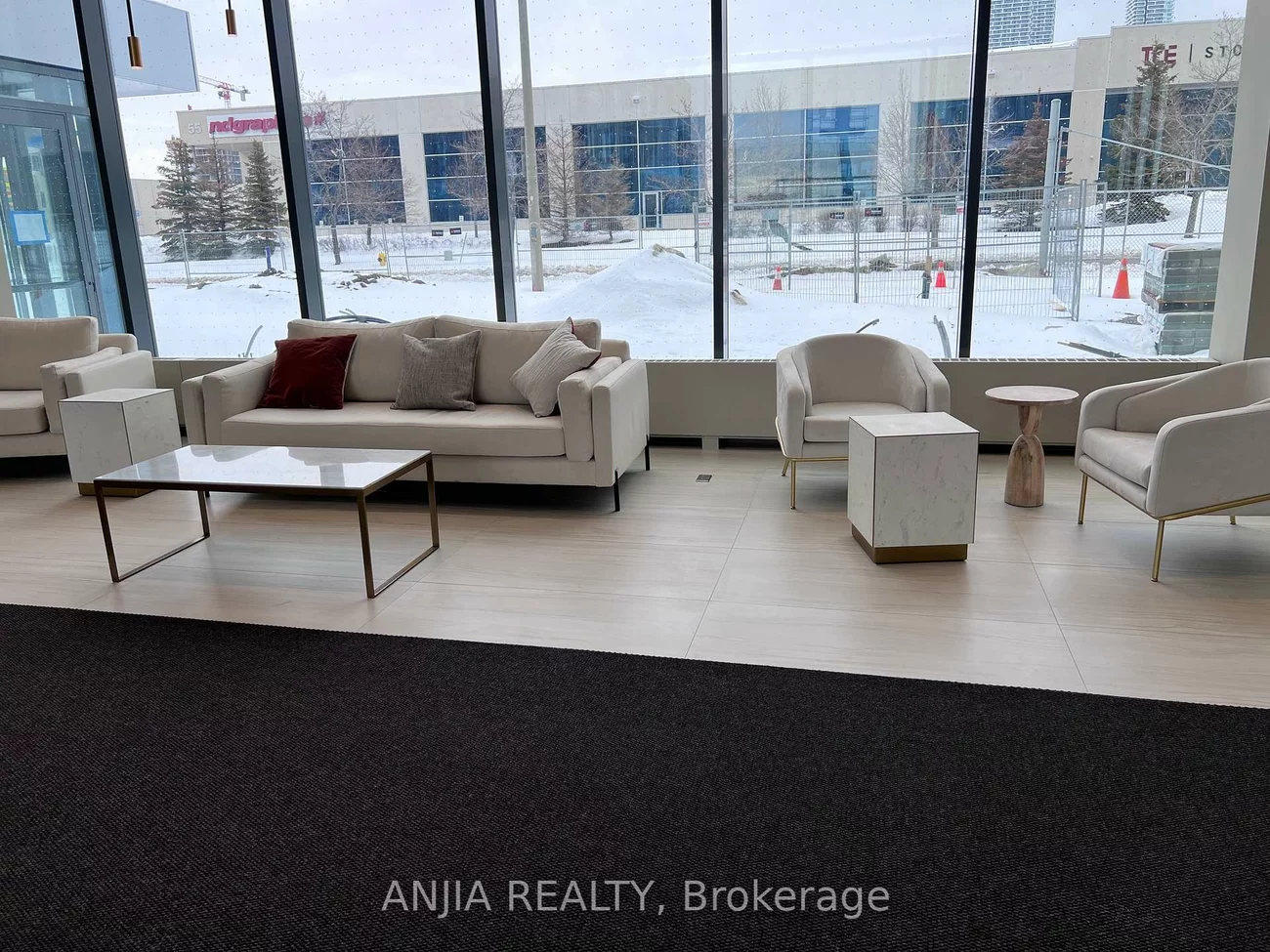 38, Honeycrisp, Vaughan Corporate Centre, Vaughan