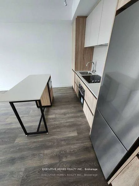 7950, Bathurst, Beverley Glen, Vaughan