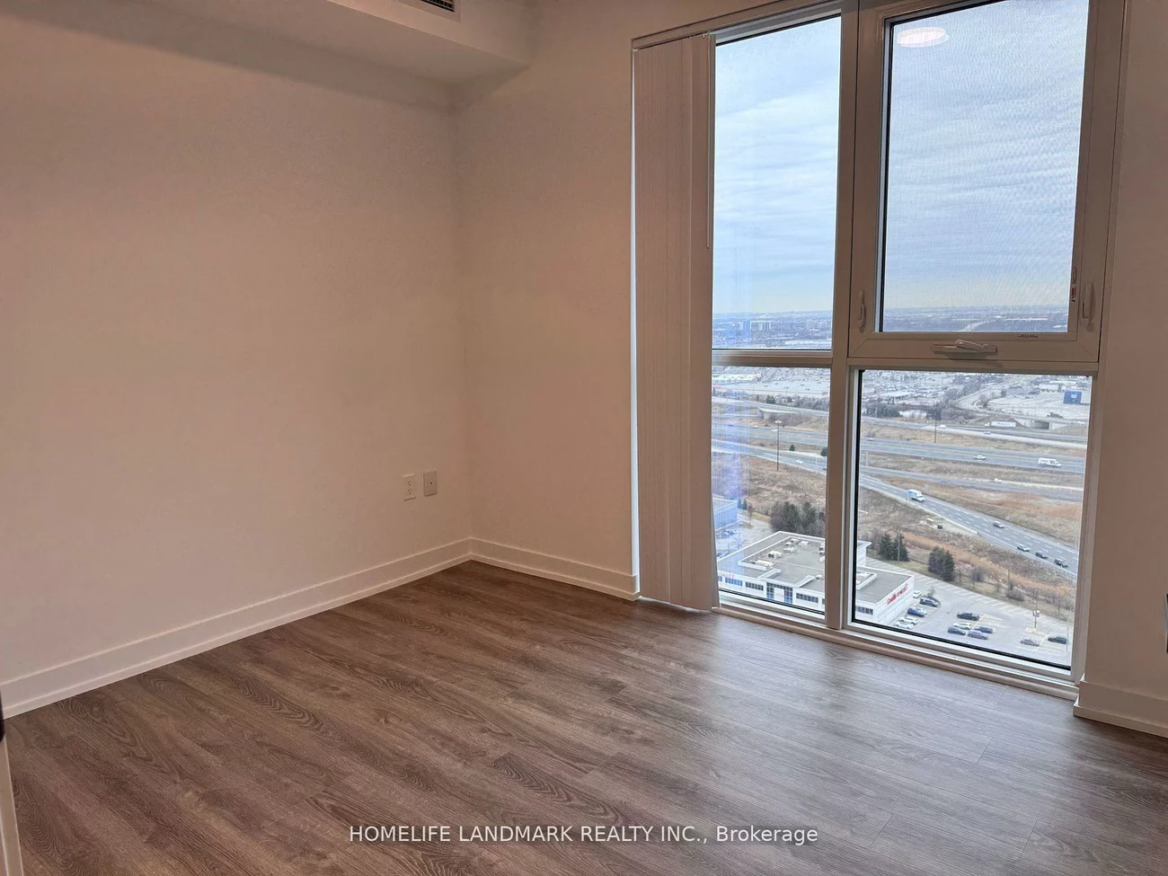 195, Commerce, Vaughan Corporate Centre, Vaughan