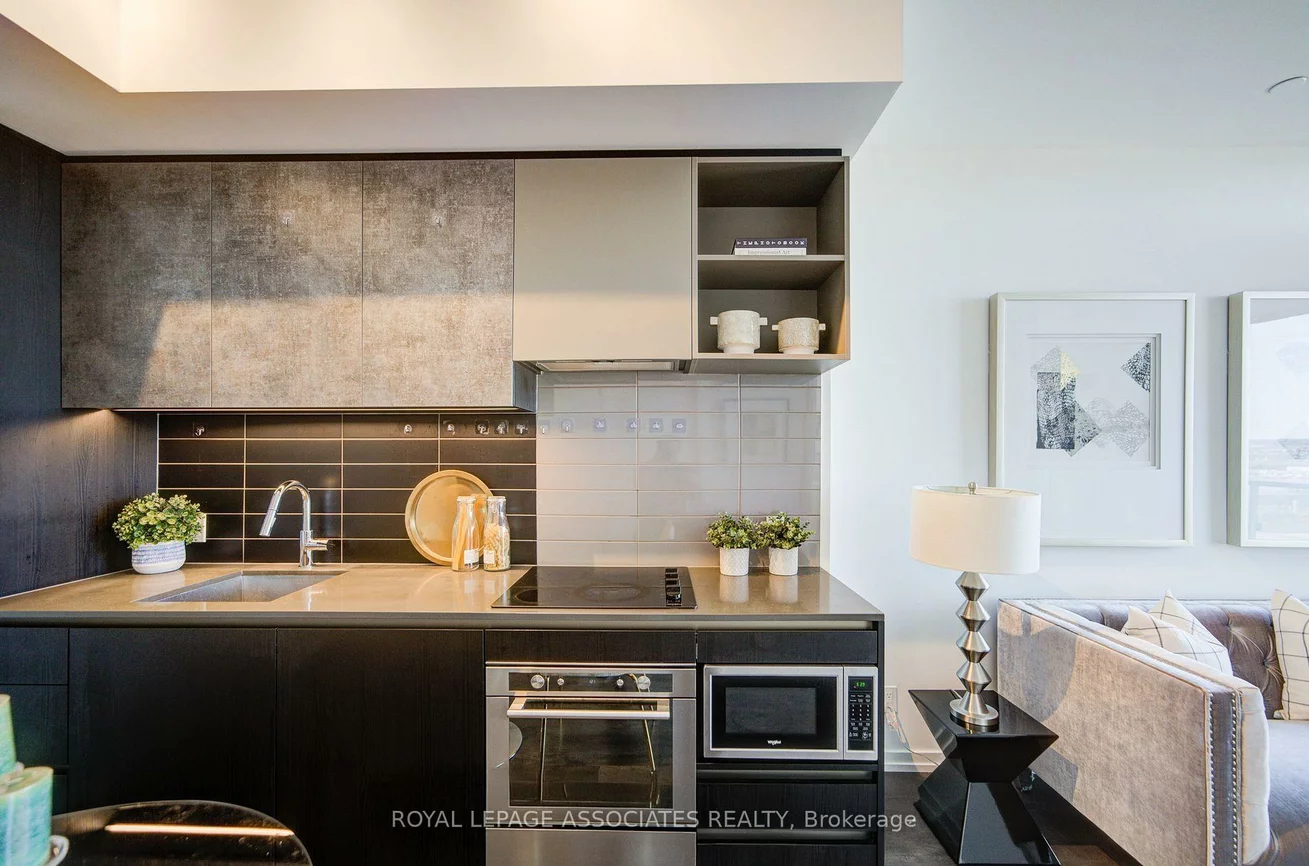 1000, Portage, Concord, Vaughan