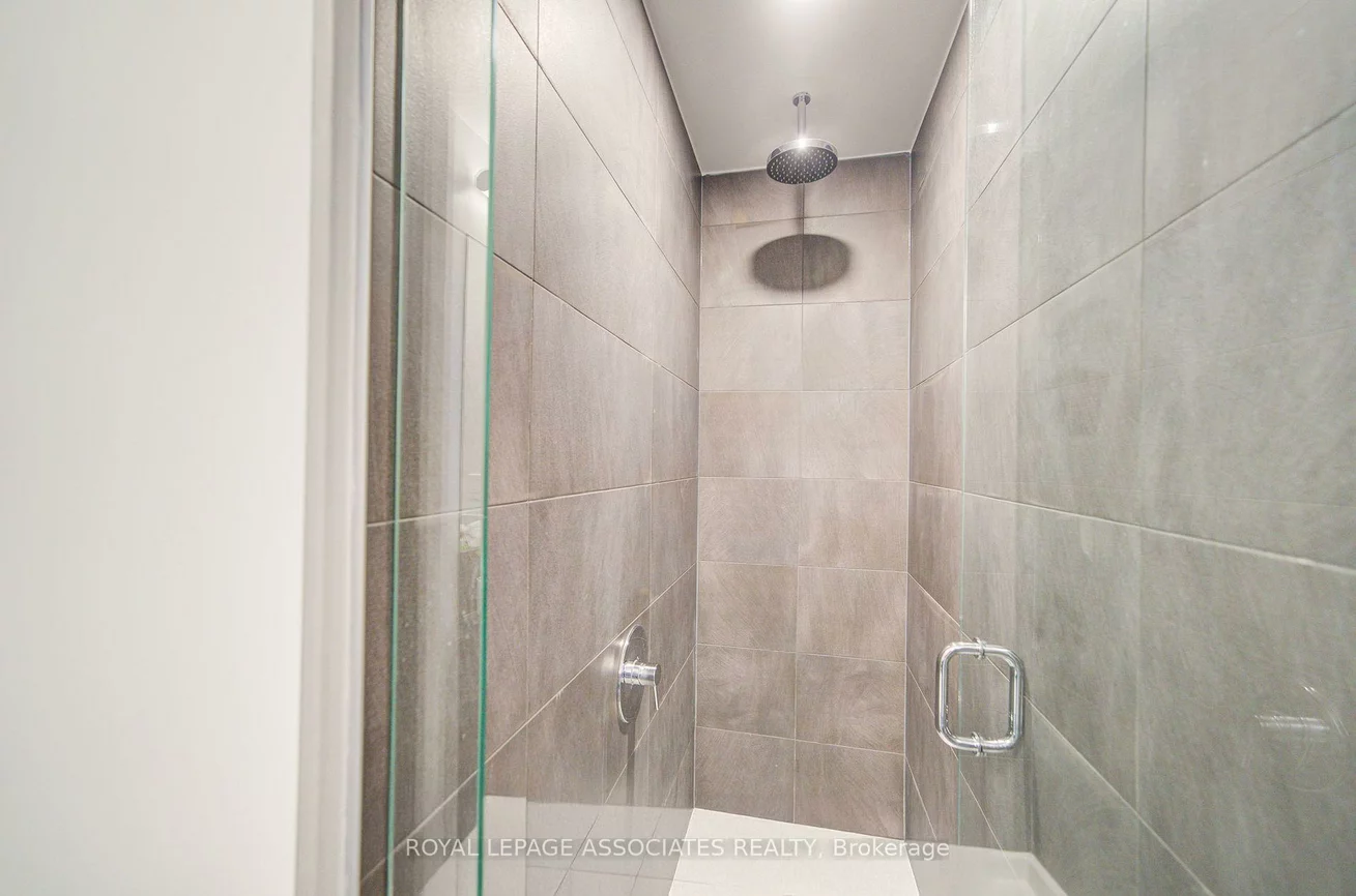 1000, Portage, Concord, Vaughan