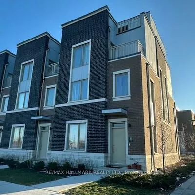 80, HoneyCrisp, Vaughan Corporate Centre, Vaughan