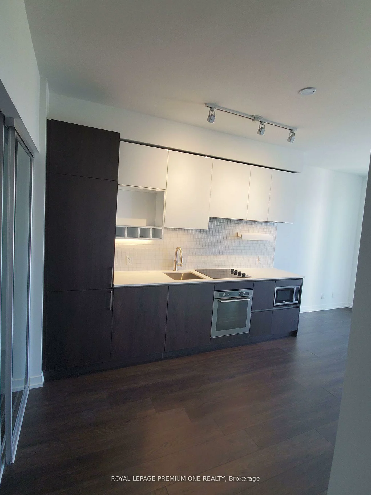 950, Portage, Vaughan Corporate Centre, Vaughan