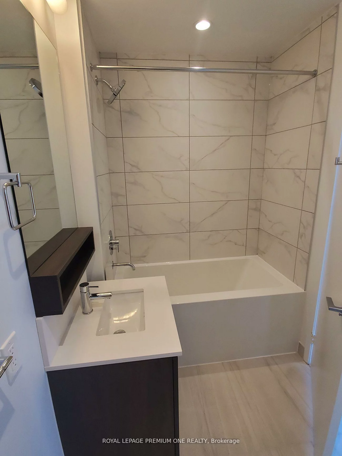 950, Portage, Vaughan Corporate Centre, Vaughan