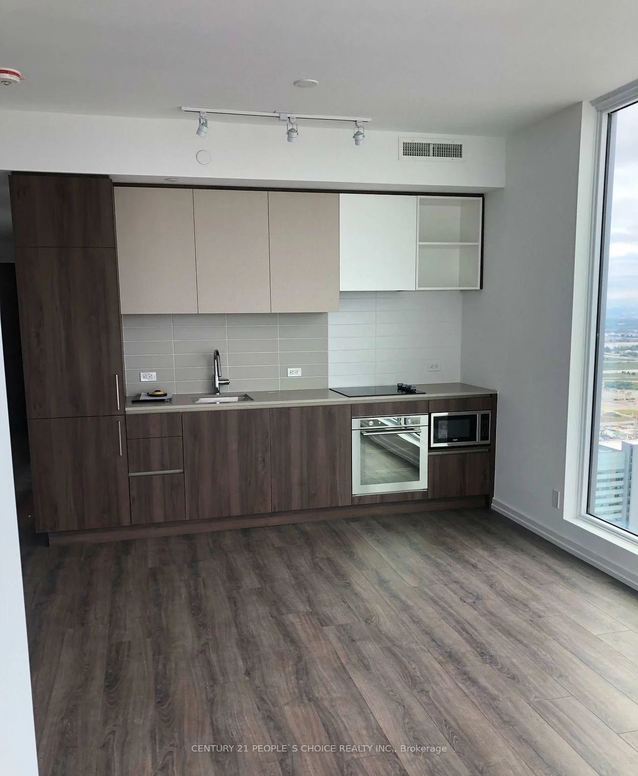 1000, Portage, Vaughan Corporate Centre, Vaughan