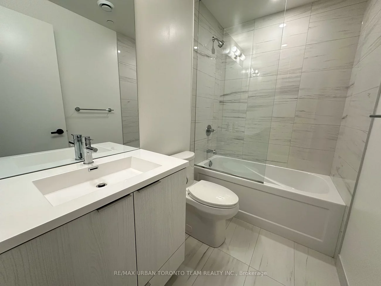 8, Interchange, Vaughan Corporate Centre, Vaughan