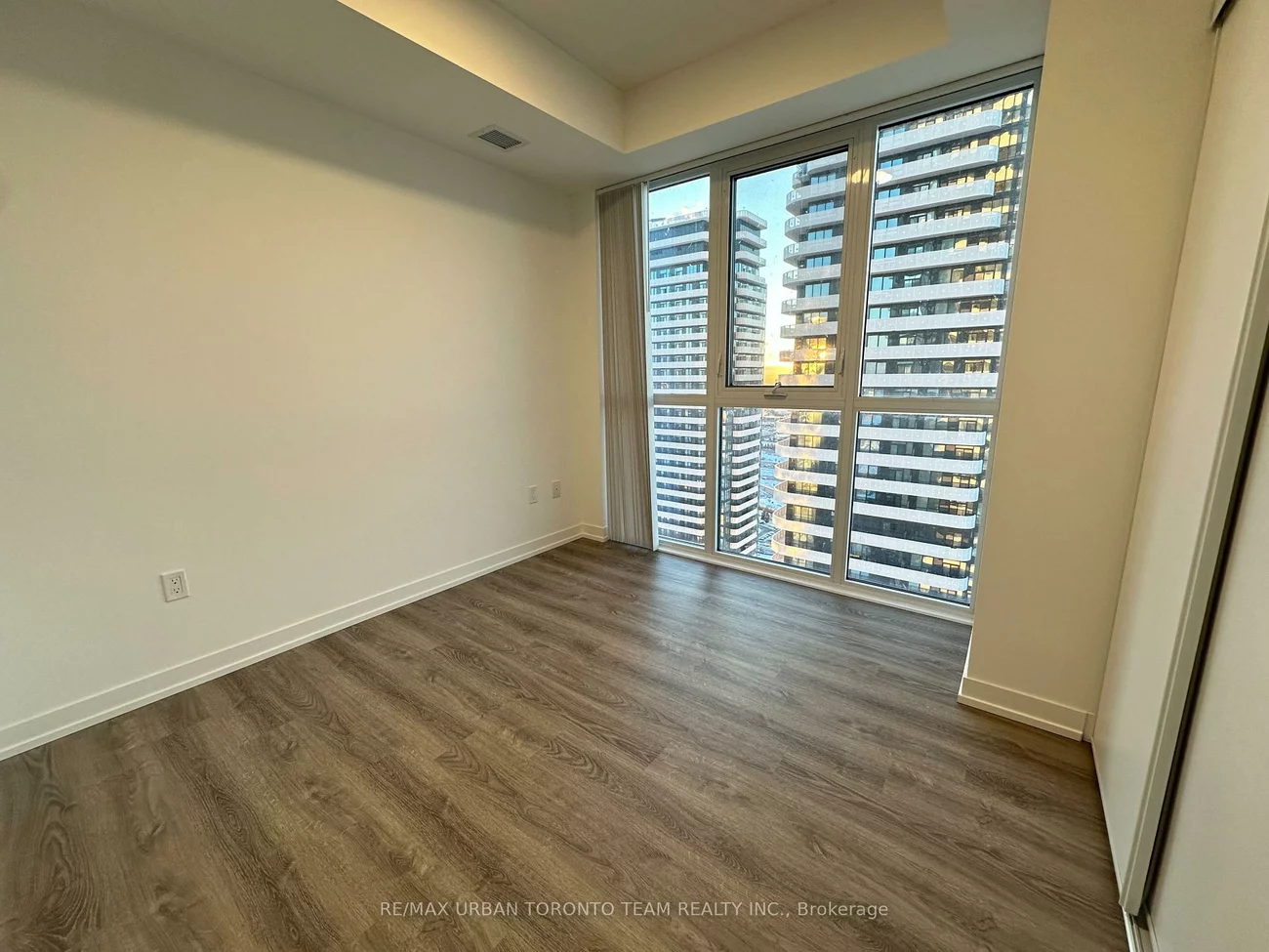 8, Interchange, Vaughan Corporate Centre, Vaughan