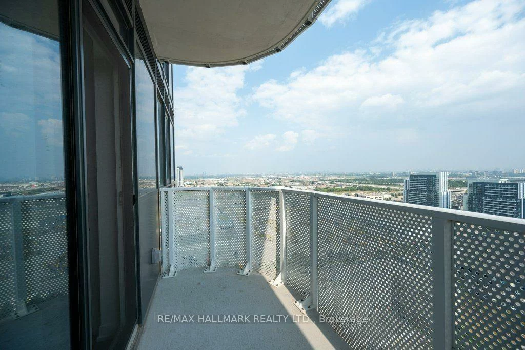 28, Interchange, Vaughan Corporate Centre, Vaughan