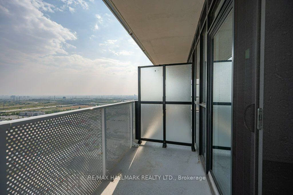 28, Interchange, Vaughan Corporate Centre, Vaughan