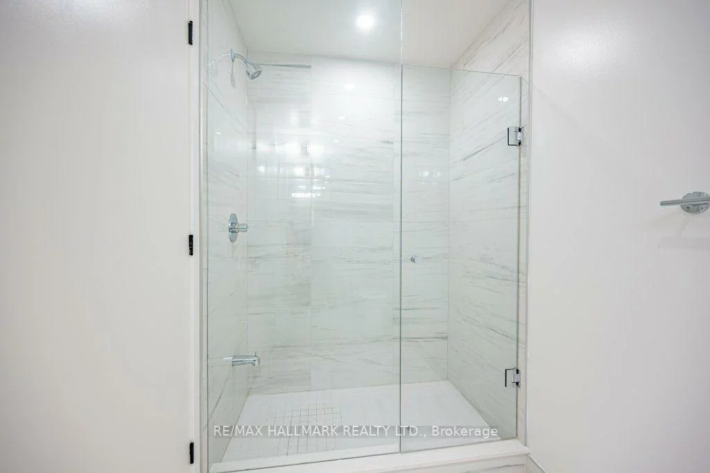 28, Interchange, Vaughan Corporate Centre, Vaughan