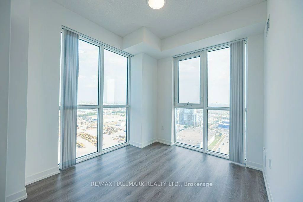 28, Interchange, Vaughan Corporate Centre, Vaughan