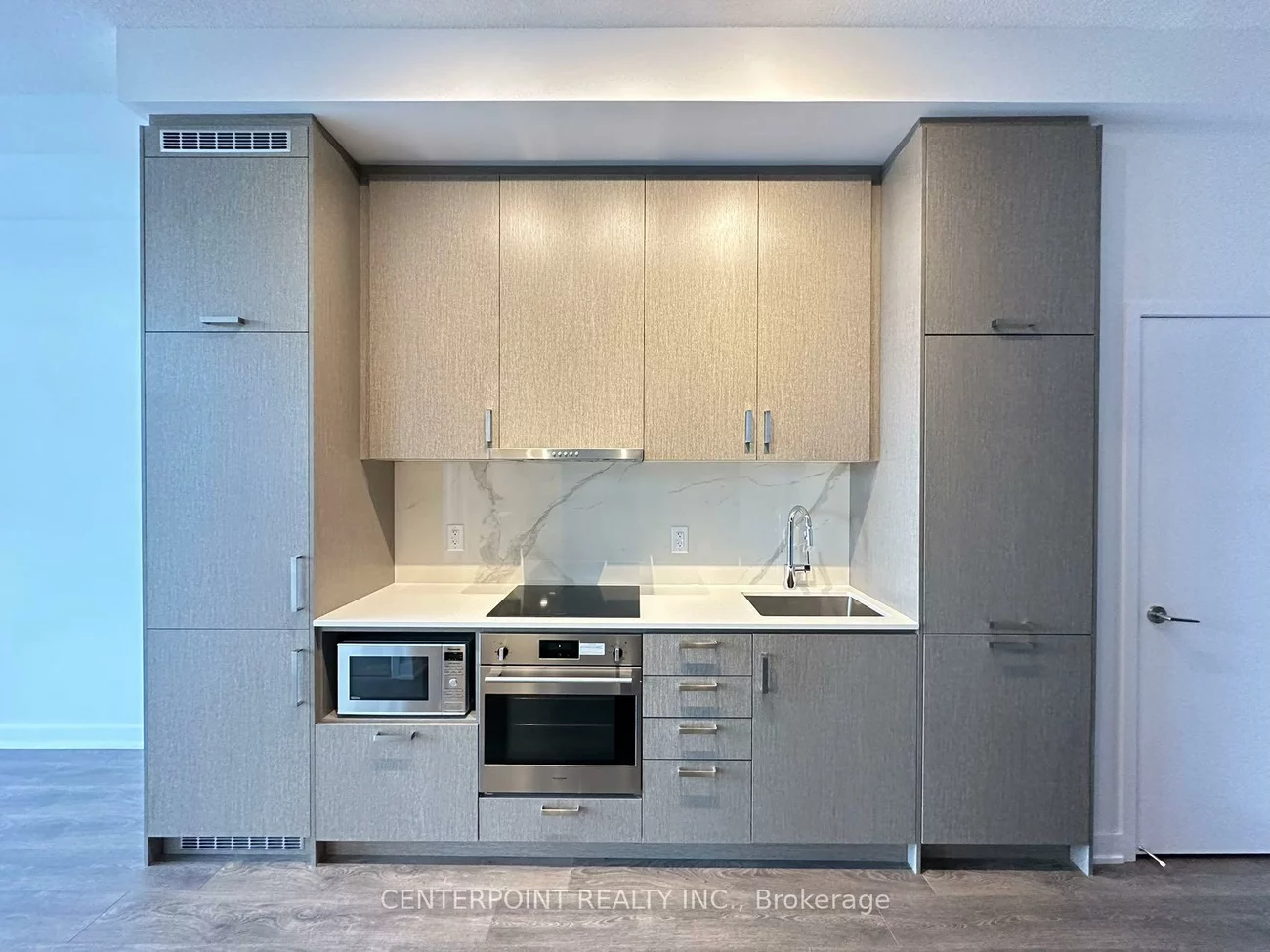 60, Honeycrisp, Vaughan Corporate Centre, Vaughan