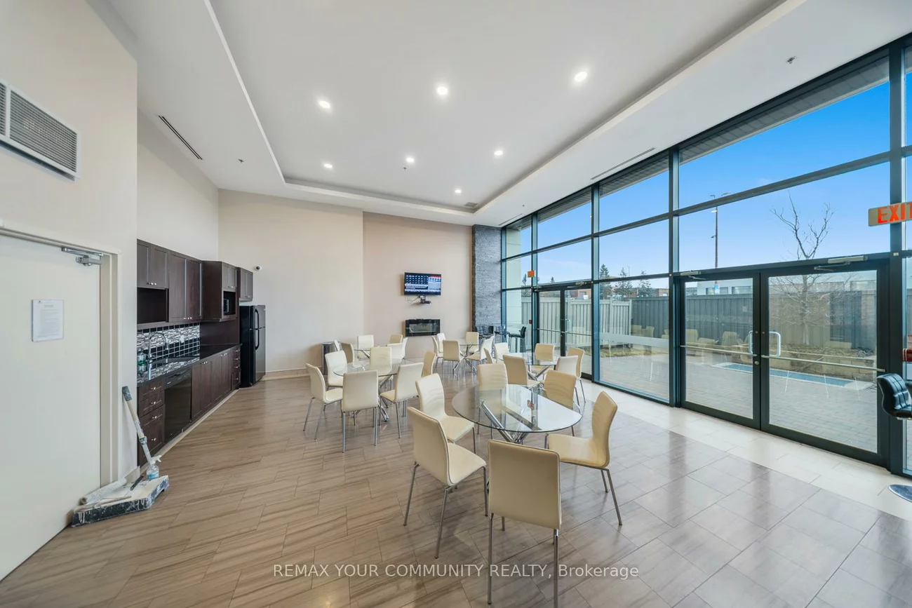 24, Woodstream, Vaughan Grove, Vaughan