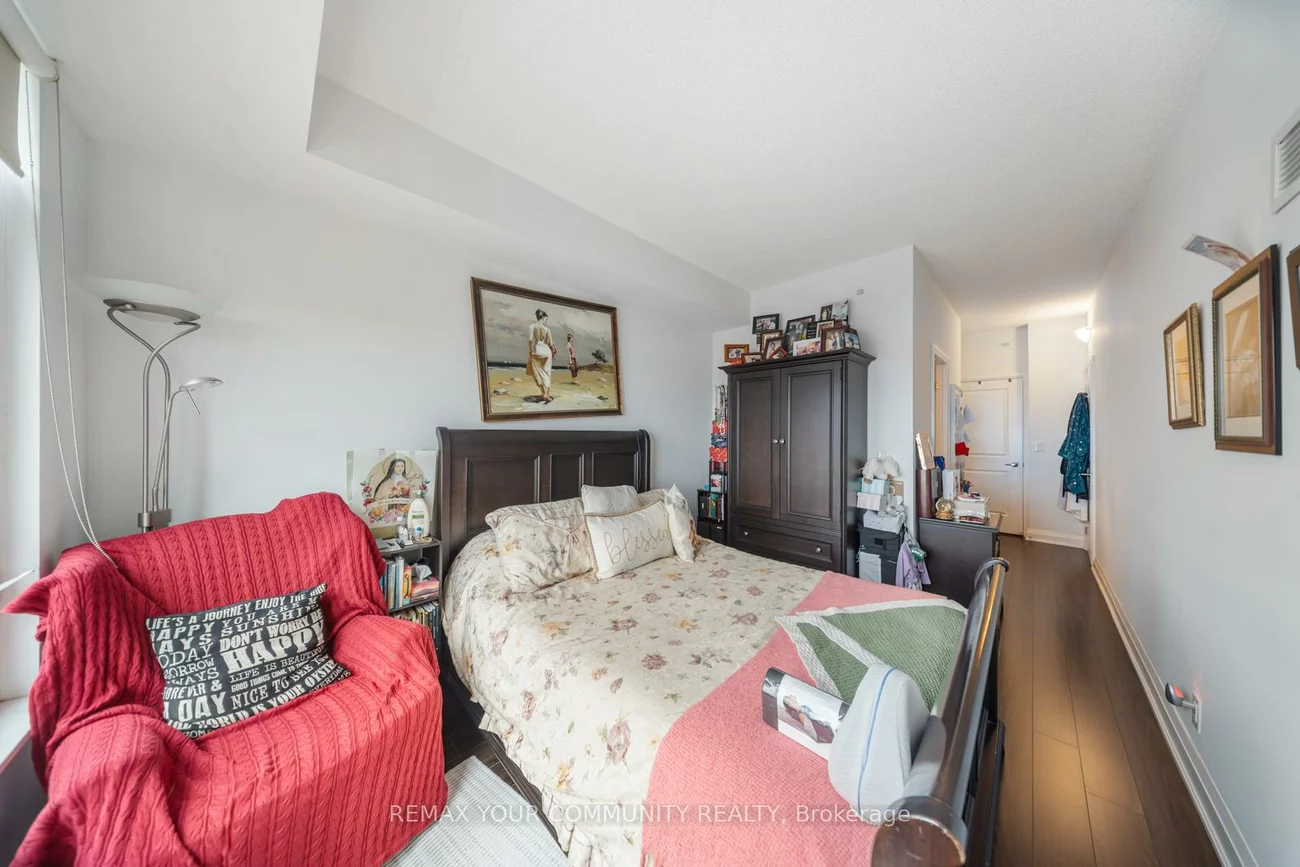 24, Woodstream, Vaughan Grove, Vaughan