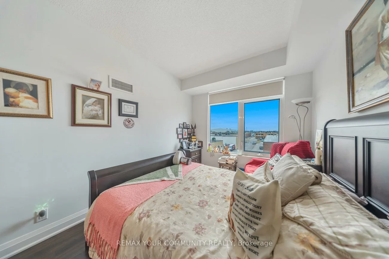 24, Woodstream, Vaughan Grove, Vaughan