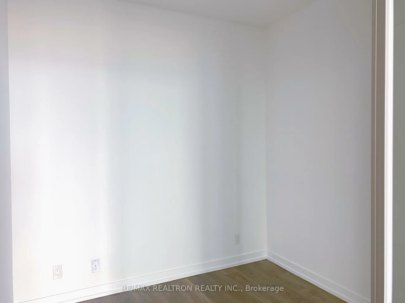 898, Portage, Vaughan Corporate Centre, Vaughan