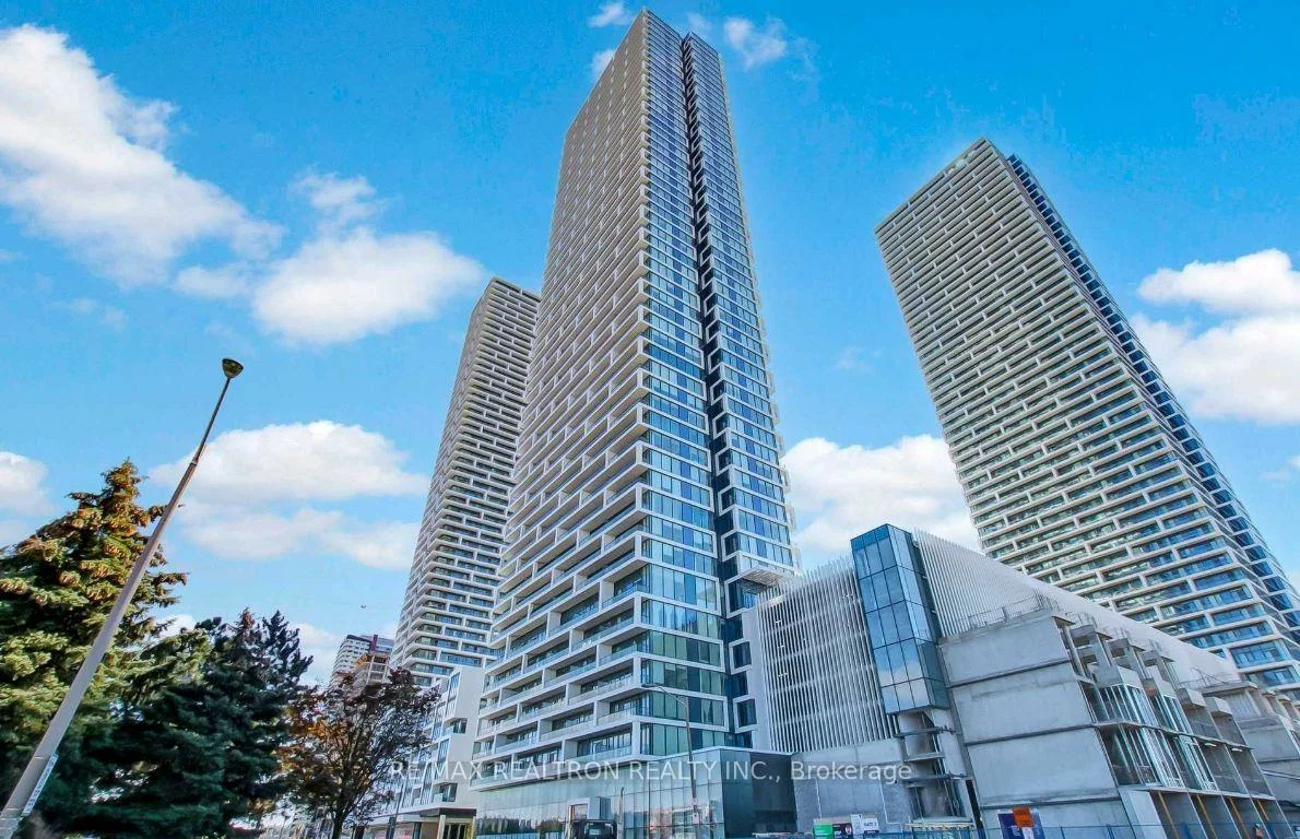 898, Portage, Vaughan Corporate Centre, Vaughan